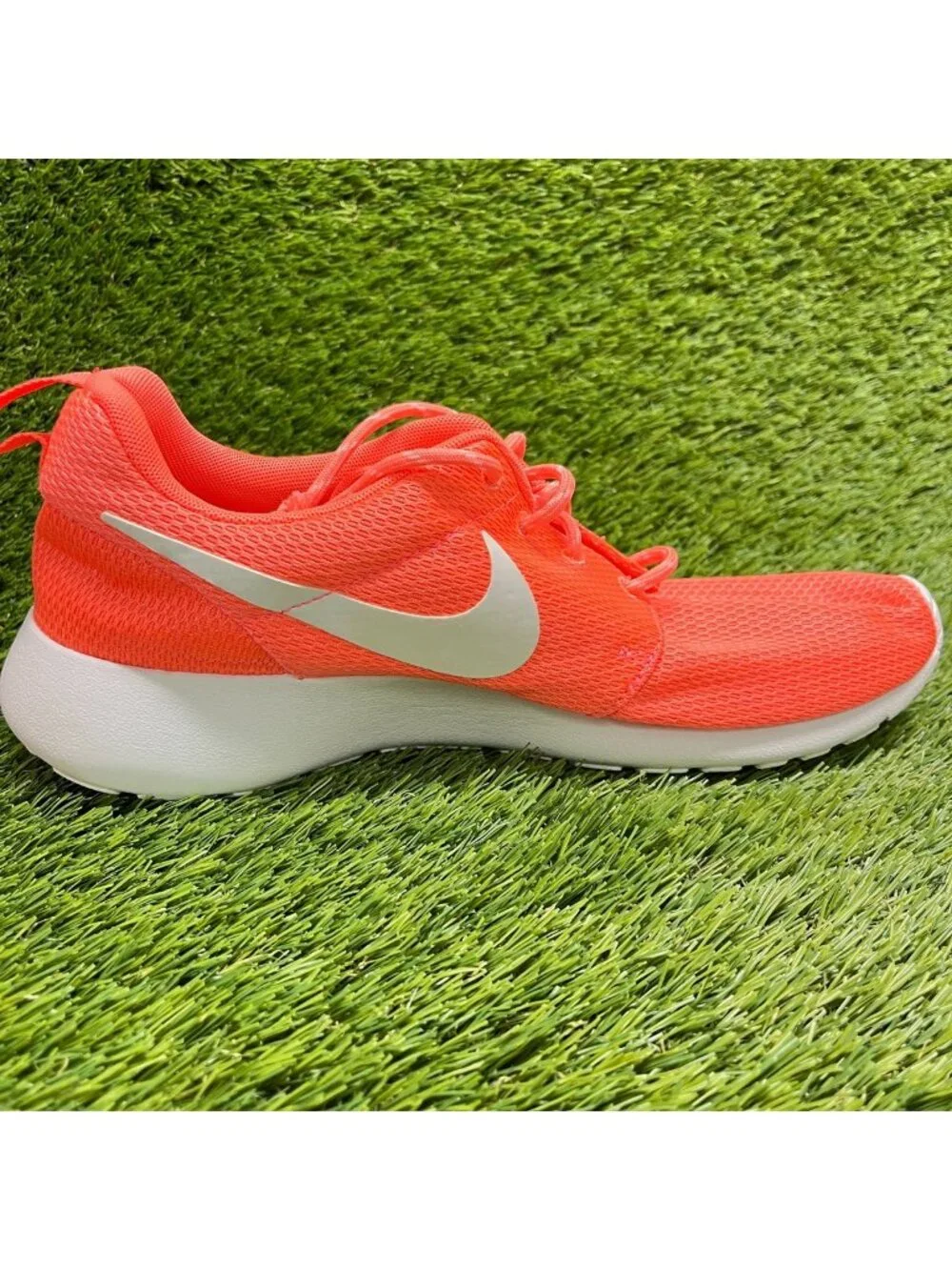 Nike Roshe One Womens Size 11 Orange Athletic Running Walking Shoes Sneakers